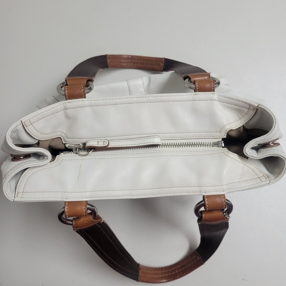 Coach Classic Soho Leather Double Pocket Satchel Shoulder Bag. - Picture 7 of 15